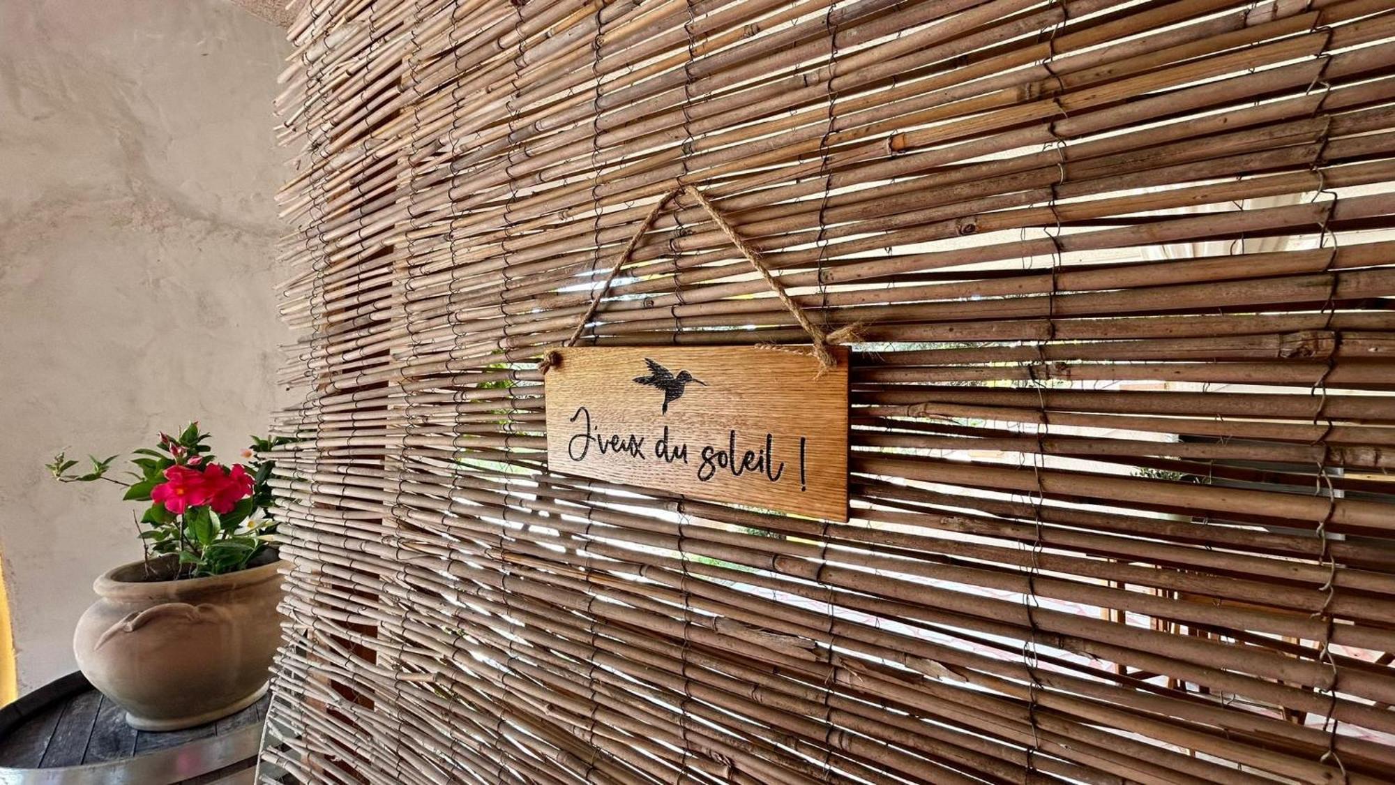 Pujaut Domaine Colibri En Provence酒店 外观 照片
